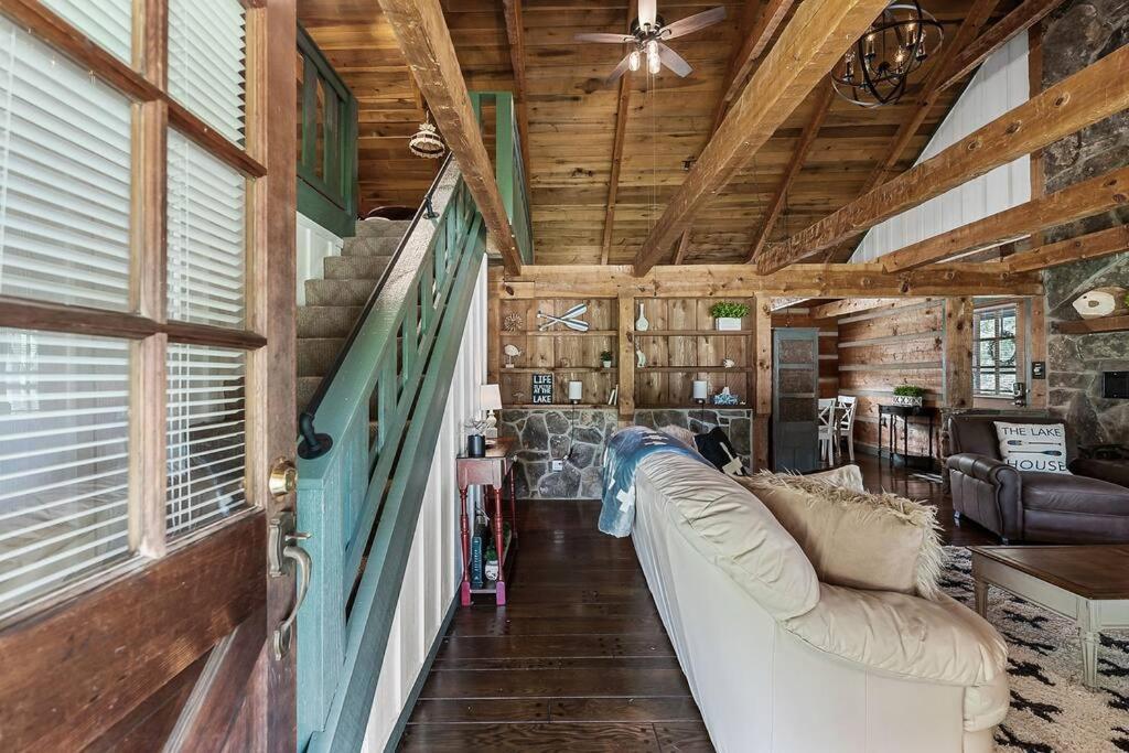 Rustic Cabin, Dock, Firepit, Kayaks & Games Winchester Buitenkant foto